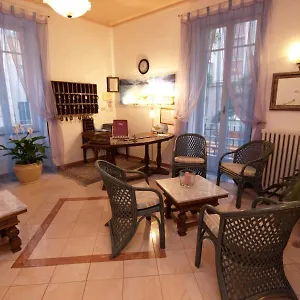 Hotel Experia