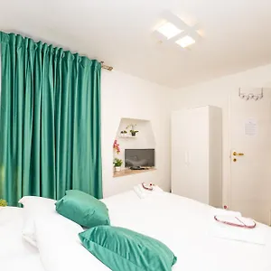 https://nina-sweet-home-venice.hotelinveneto.com