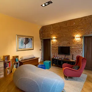 https://la-casina-ad-antignano.it-tuscanyhotel.com